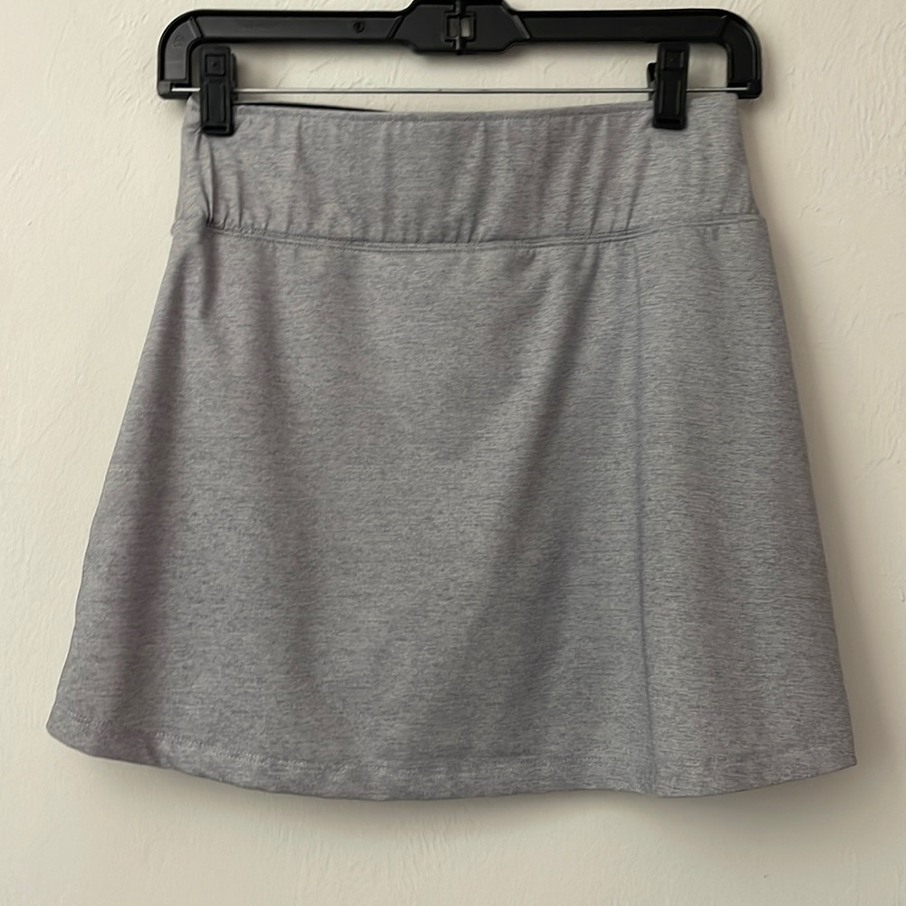 prince gray tennis skirt in size small